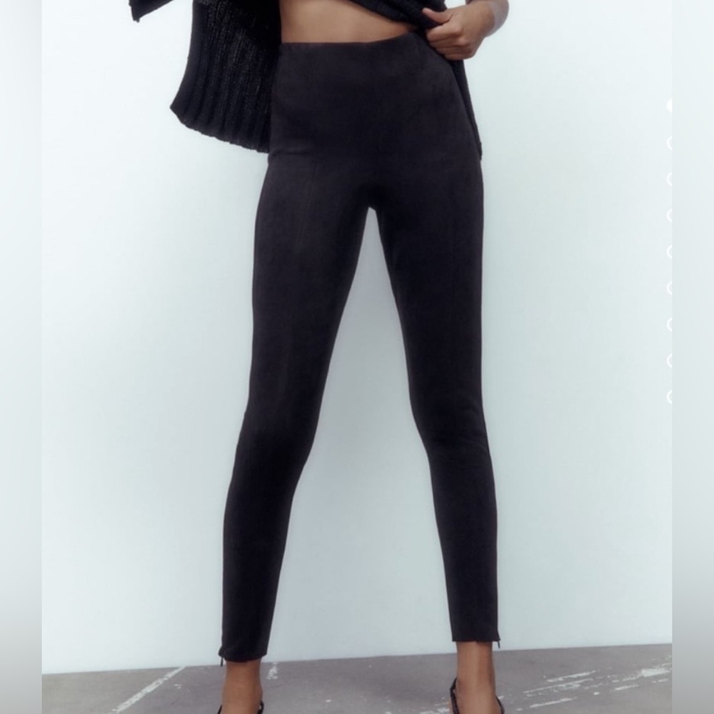 ZARA BASIC BLACK FAUX SUEDE FLAT FRONT TAPERED LEG SIDE ZIP PANTS SZ LARGE